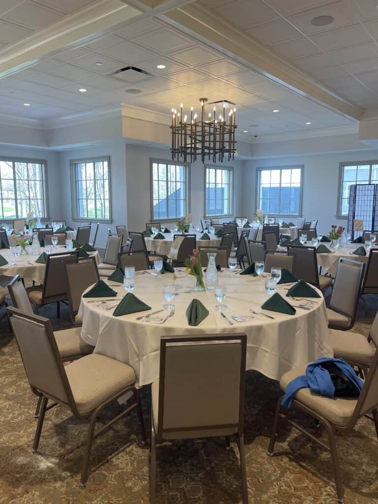 Morning in Holliday Farms venue